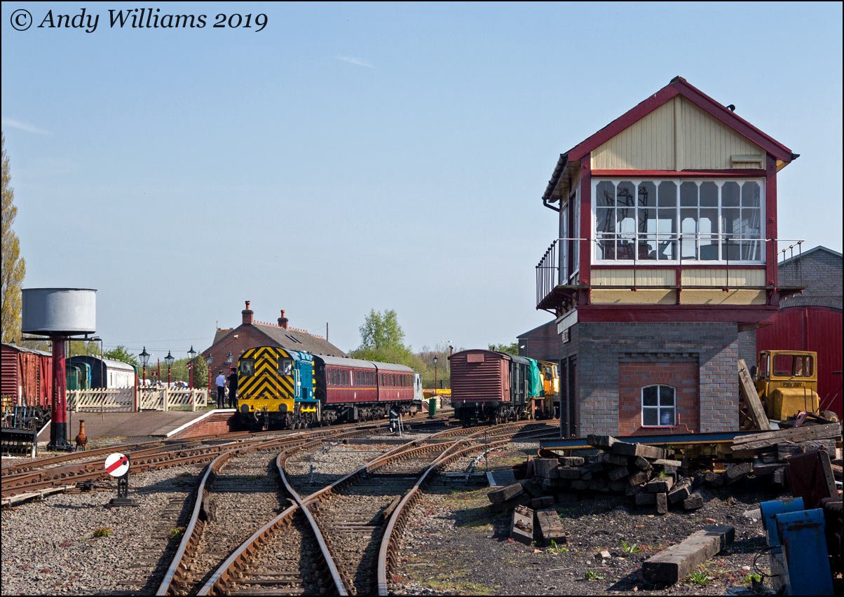 08359 at Brownhills West
