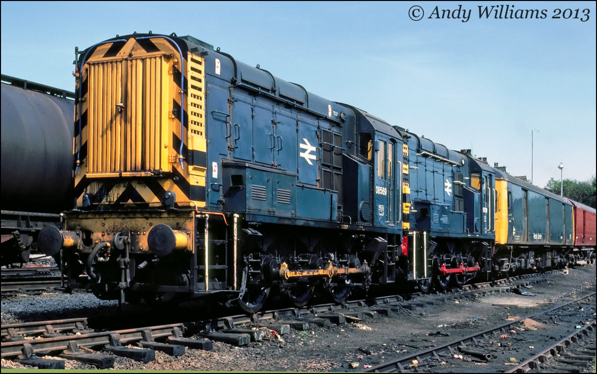 08569 and 08129 at Newton Heath