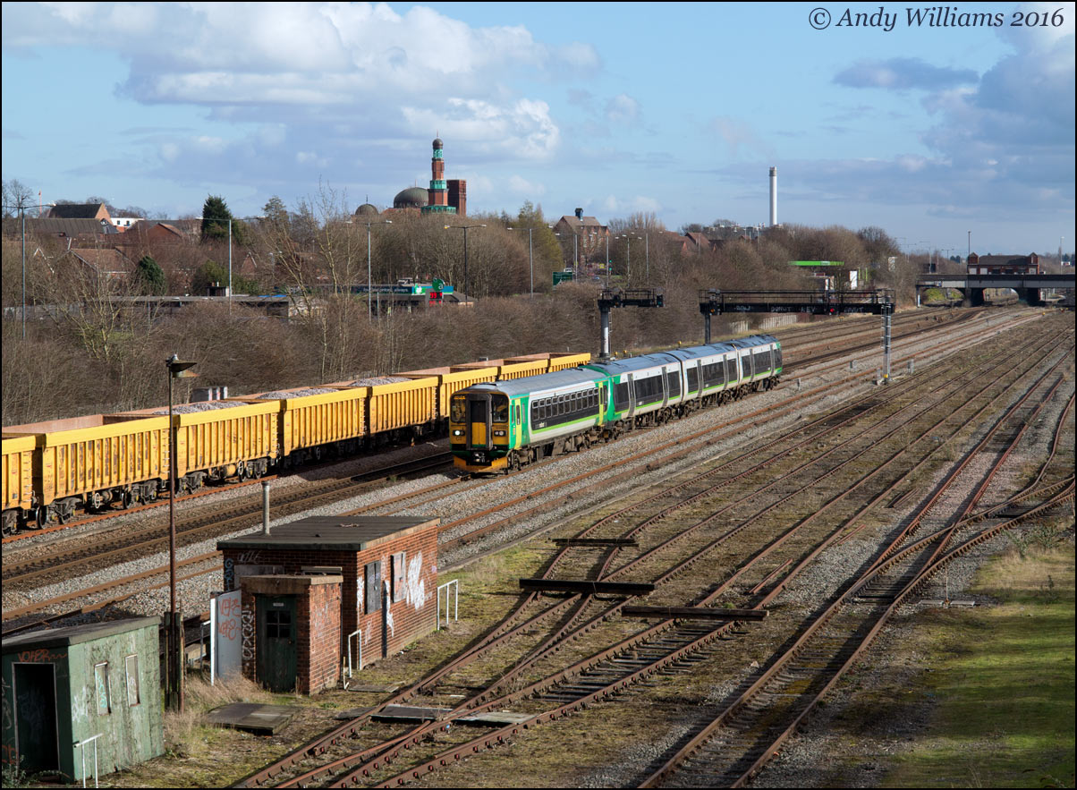 Class 153 plus 170 combo at Small Heath