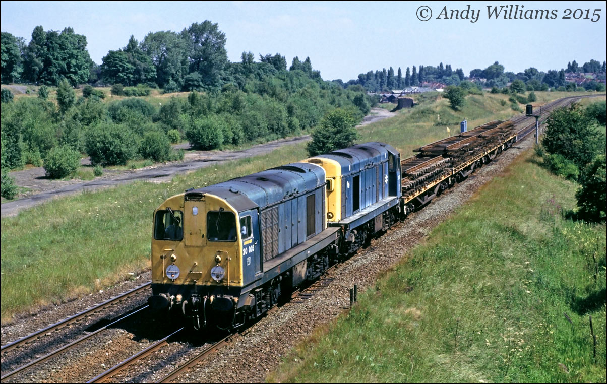 20005 and 20208 at Ryecroft