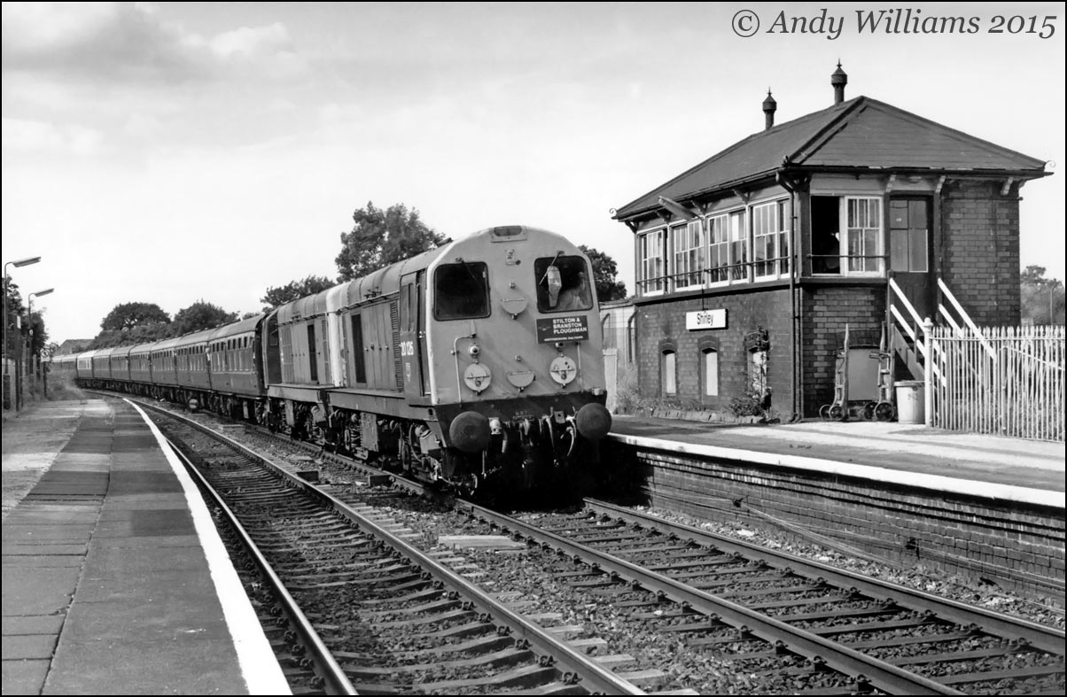 20126 and 20022 at Shirley