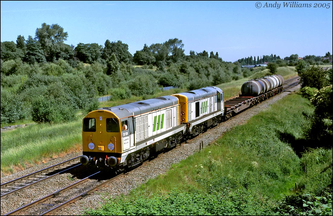 20128 and 20075 at Ryecroft