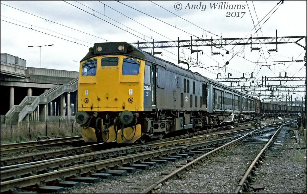 25040 at Bescot