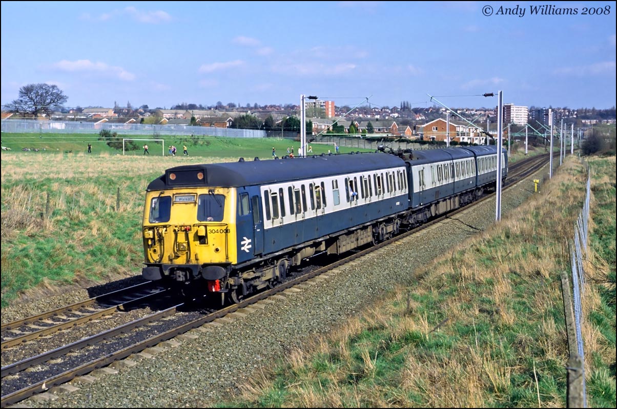 304008 at Hamstead