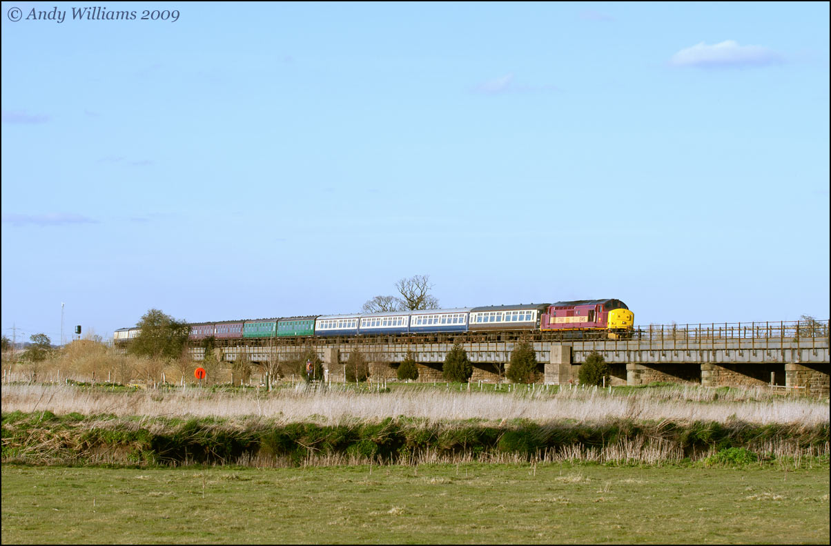 37401 on Wychnor Viaduct