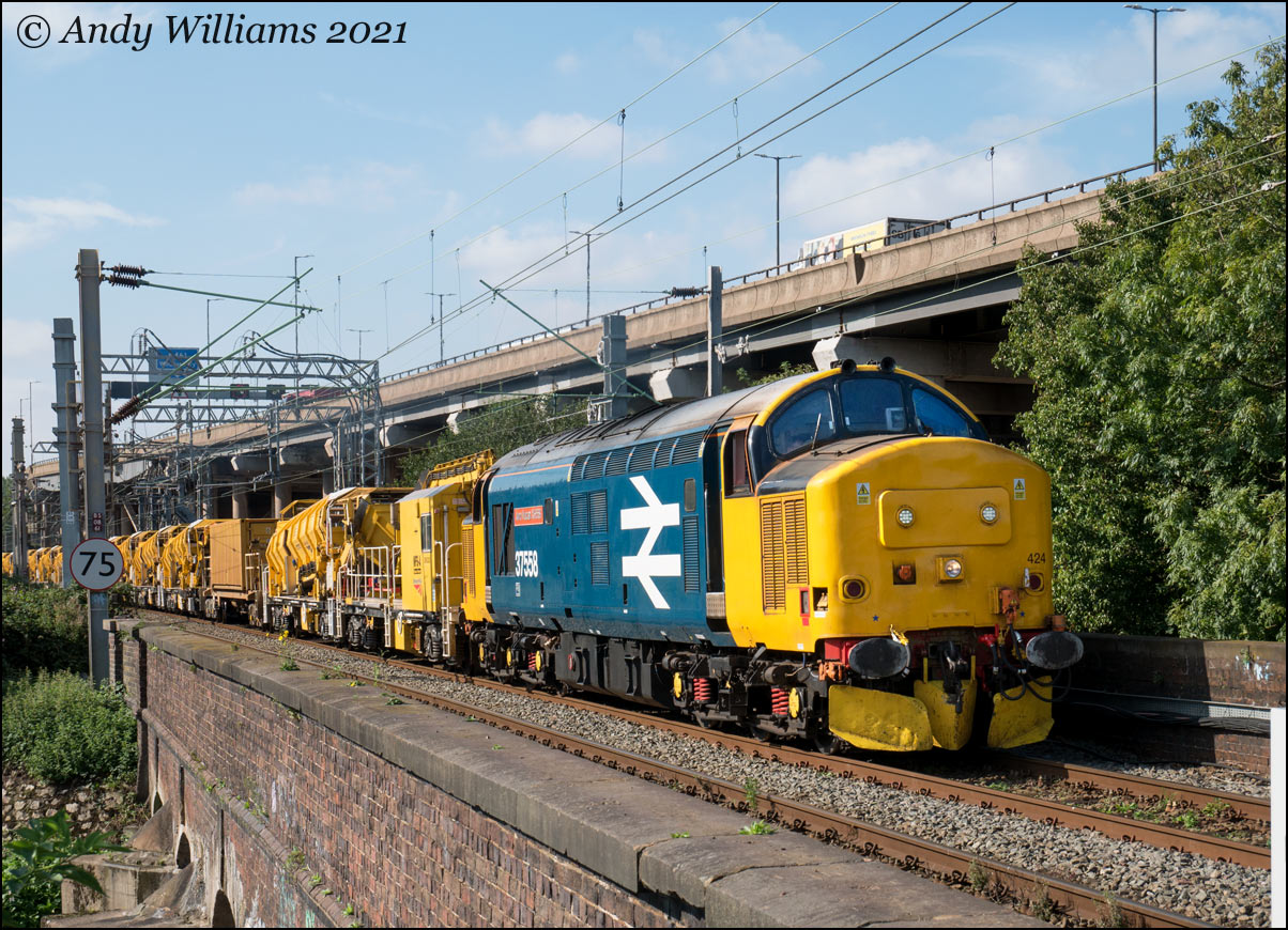 37424 at Bescot