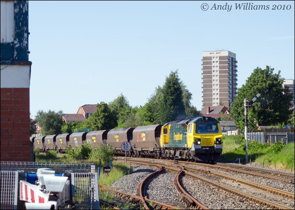 70006 at Bloxwich