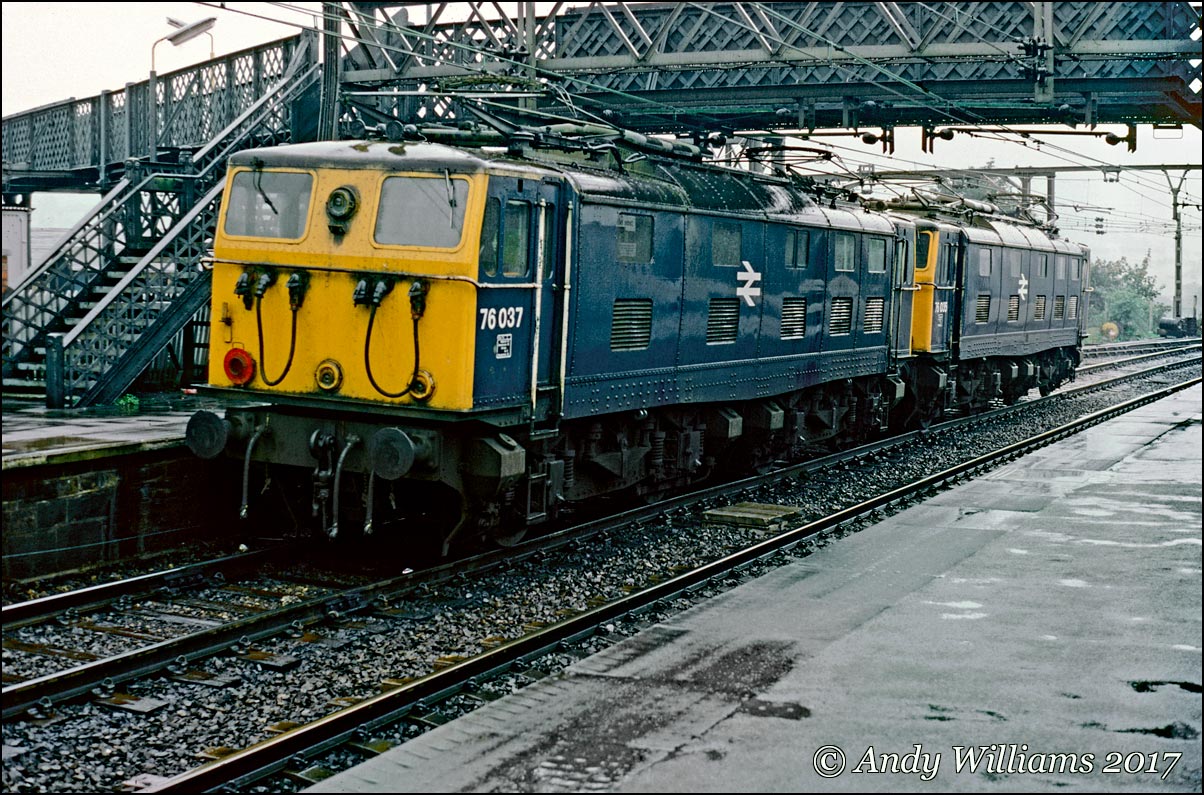 76037 and 76035 at Dinting