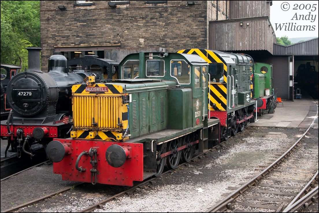 D2511 and 08266 at Haworth