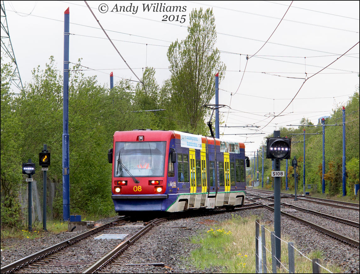 Tram 08 at Wednesbury Parkway