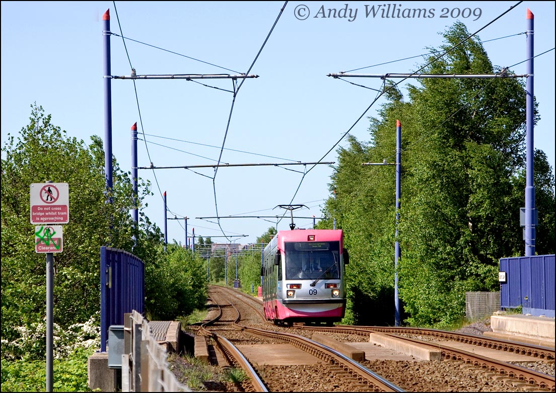 Tram 09 at Hill Top, West Bromwich