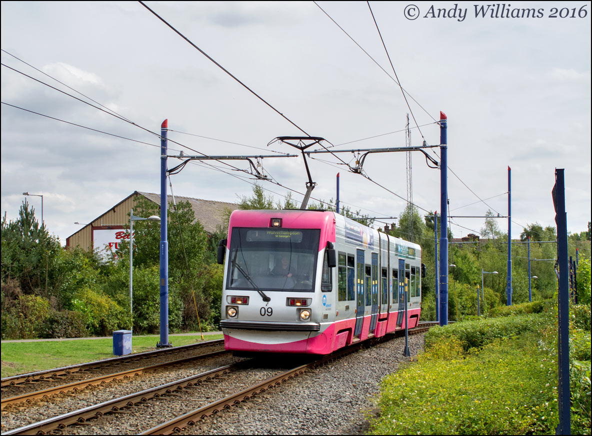 Tram 09 at Priestfield