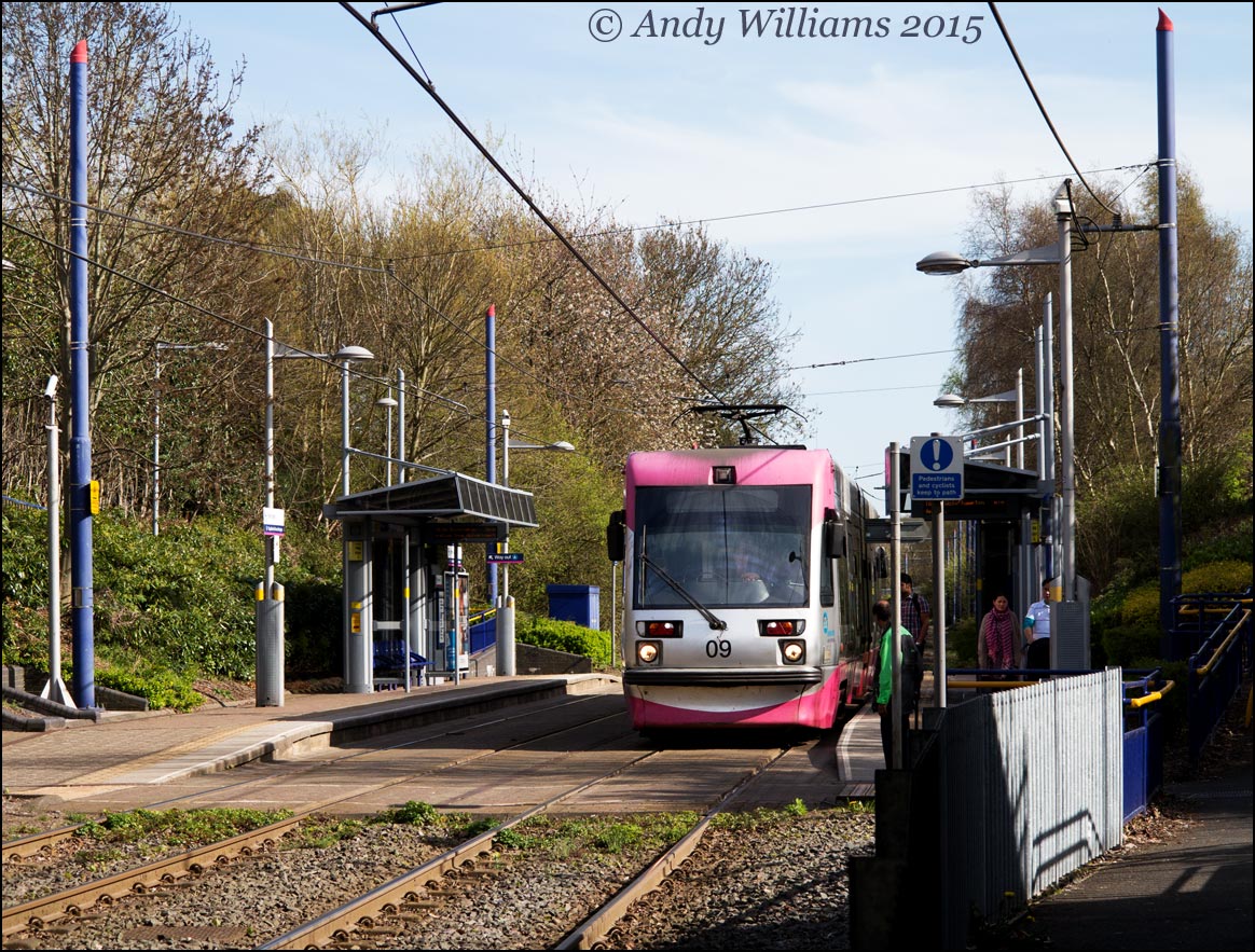 Tram 09 at Trinity Way, West Bromwich
