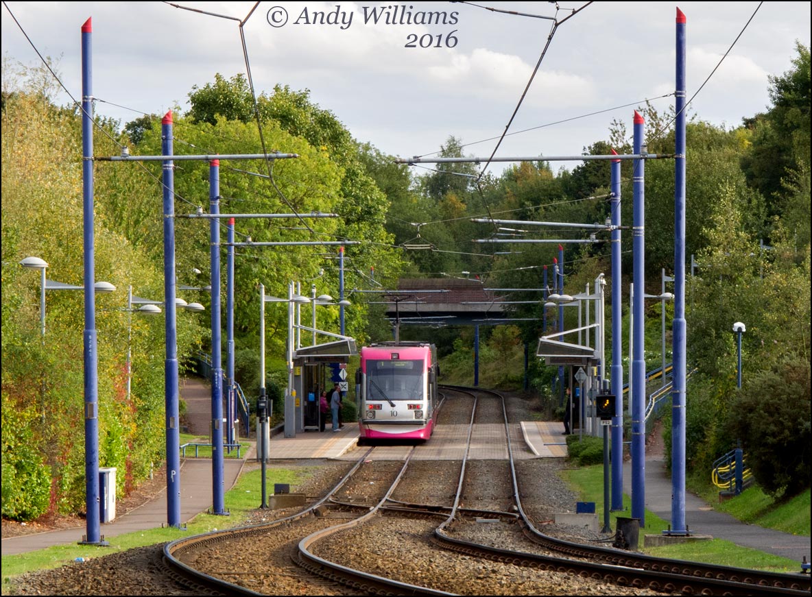 Tram 10 at Priestfield