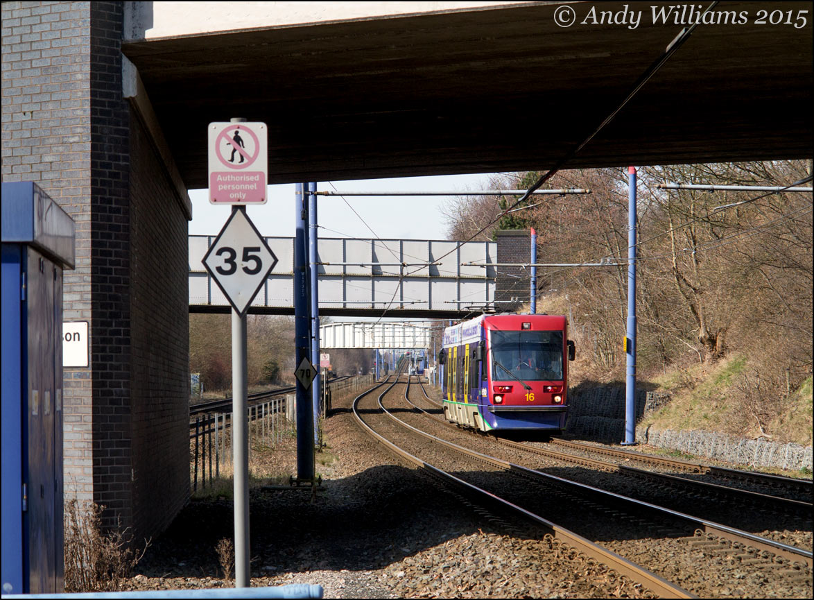 Tram 16 at Soho Benson Road