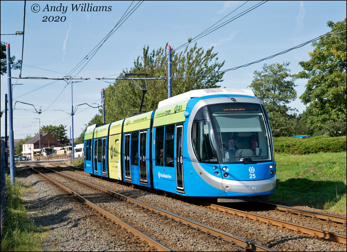 Tram 25 at Priestfield