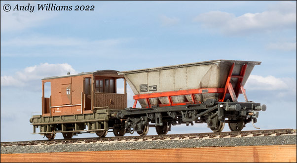 Hornby brake van and HAA