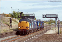 37609 tows 20304 and 20305 through Small Heath